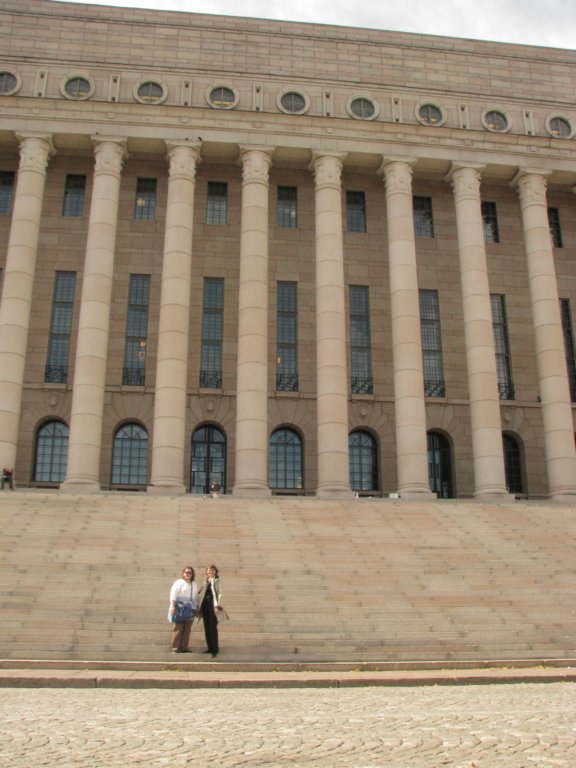 kimmcdanielandmerjaleivoinfrontofparliamenthouse.jpg